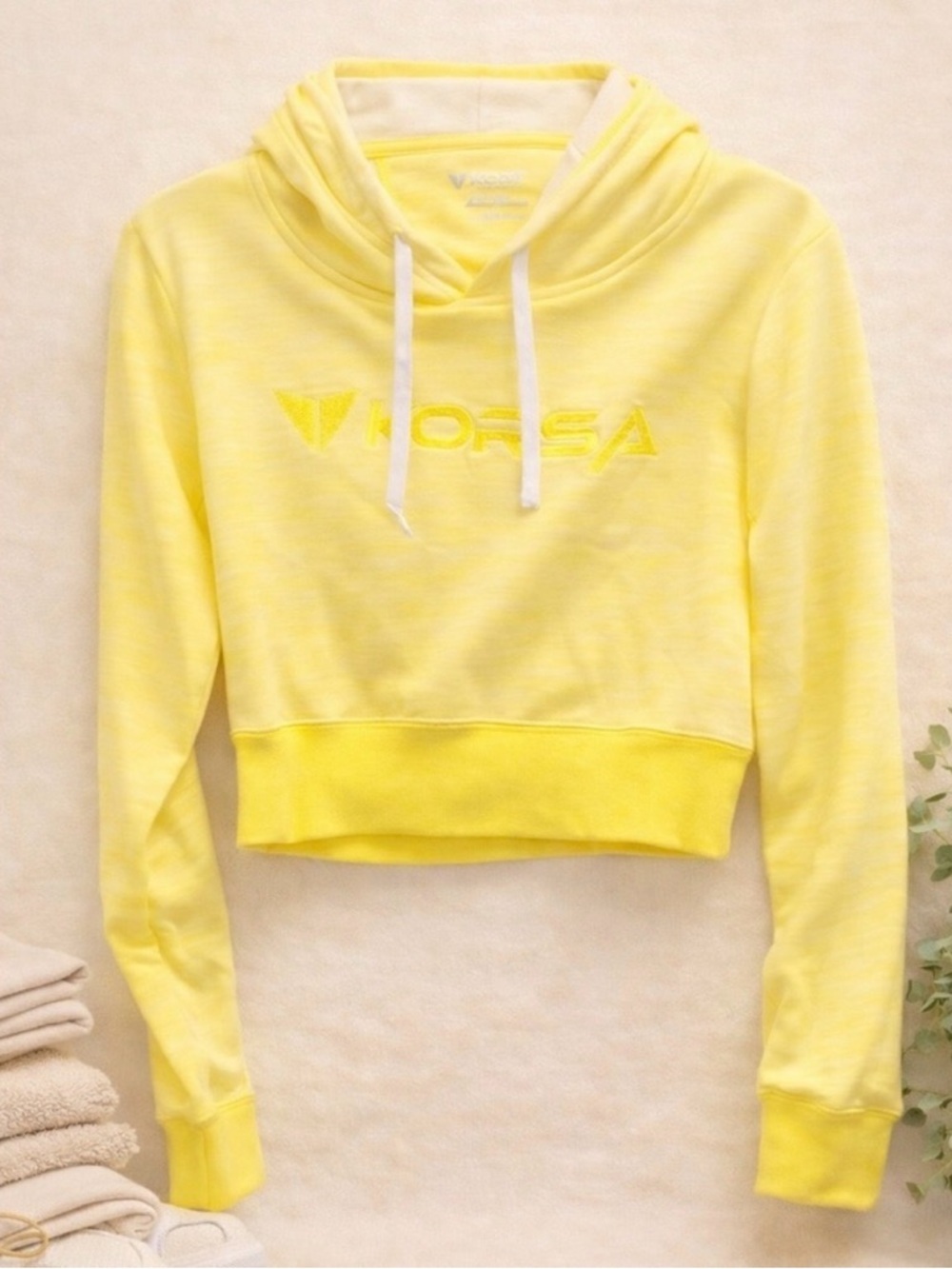 Korsa Cropped Hoodie Soft Yellow with Logo - Picture 3 of 5